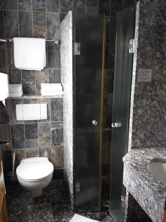 Flair Hotel Dobrachtal كولمباخ الغرفة الصورة